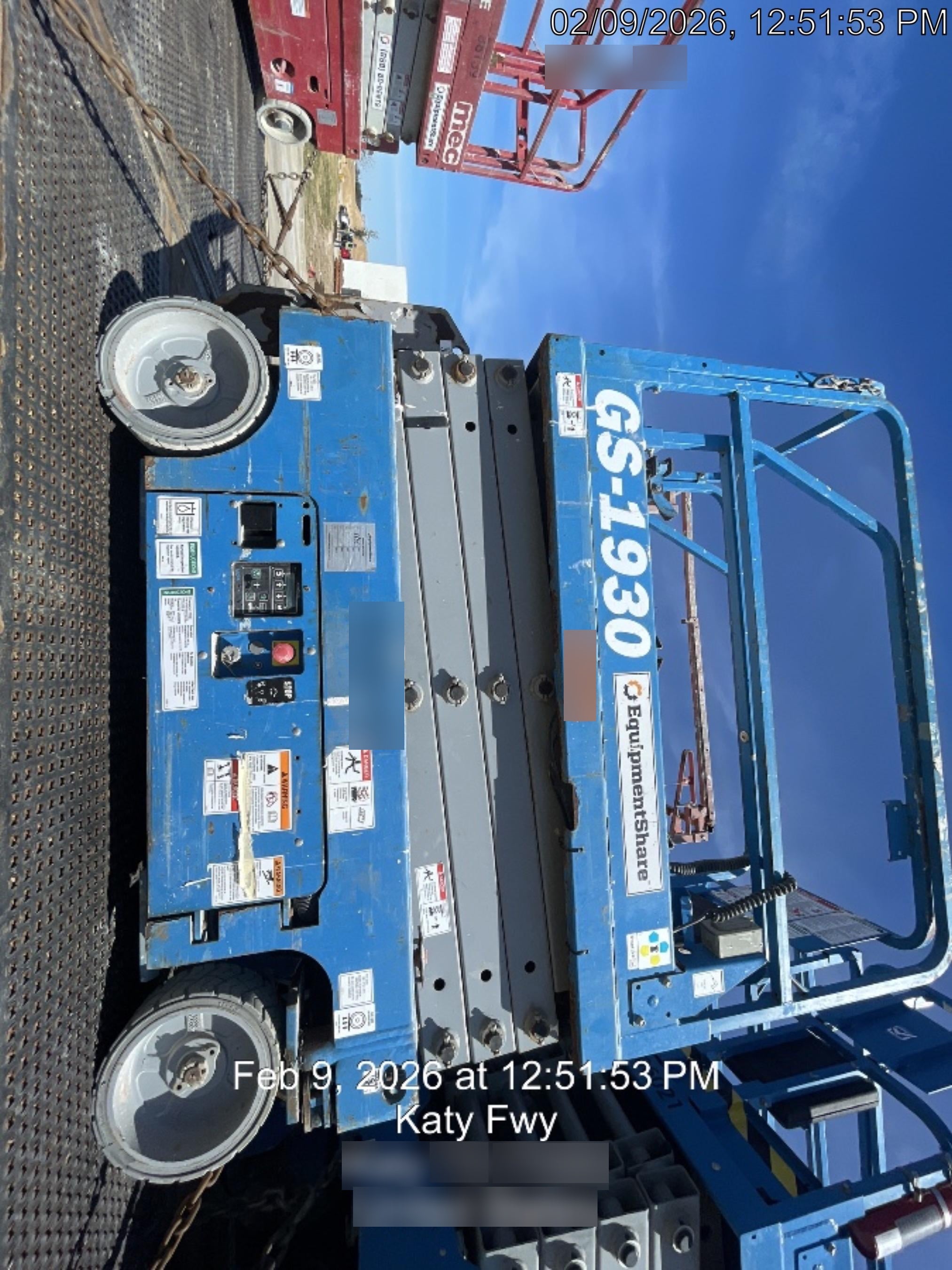 2019 Genie GS-1930 Fixed rails with chain Entry