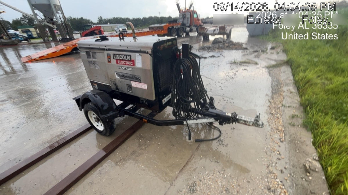 2019 Lincoln Electric Vantage 322 Lincoln Vantage 322 Welder w/Trailer, Light Kit, Cable Rack