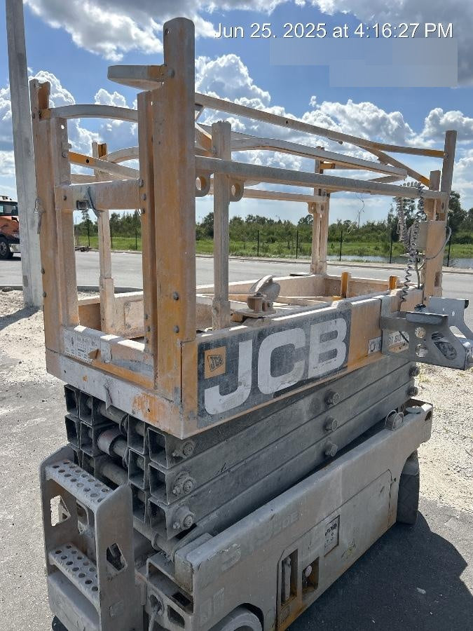 2023 JCB S1930E