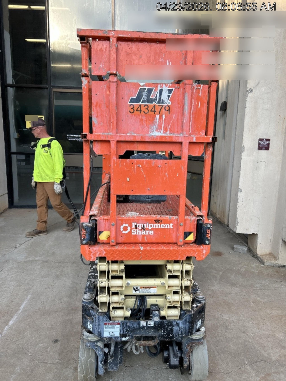 2023 JLG ES1932