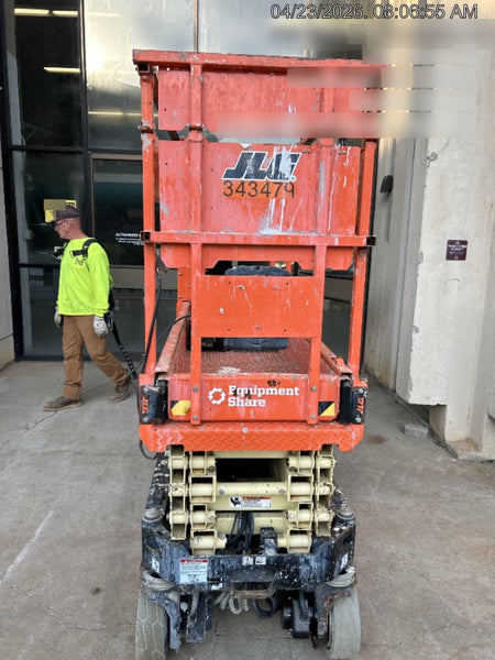 2023 JLG ES1932