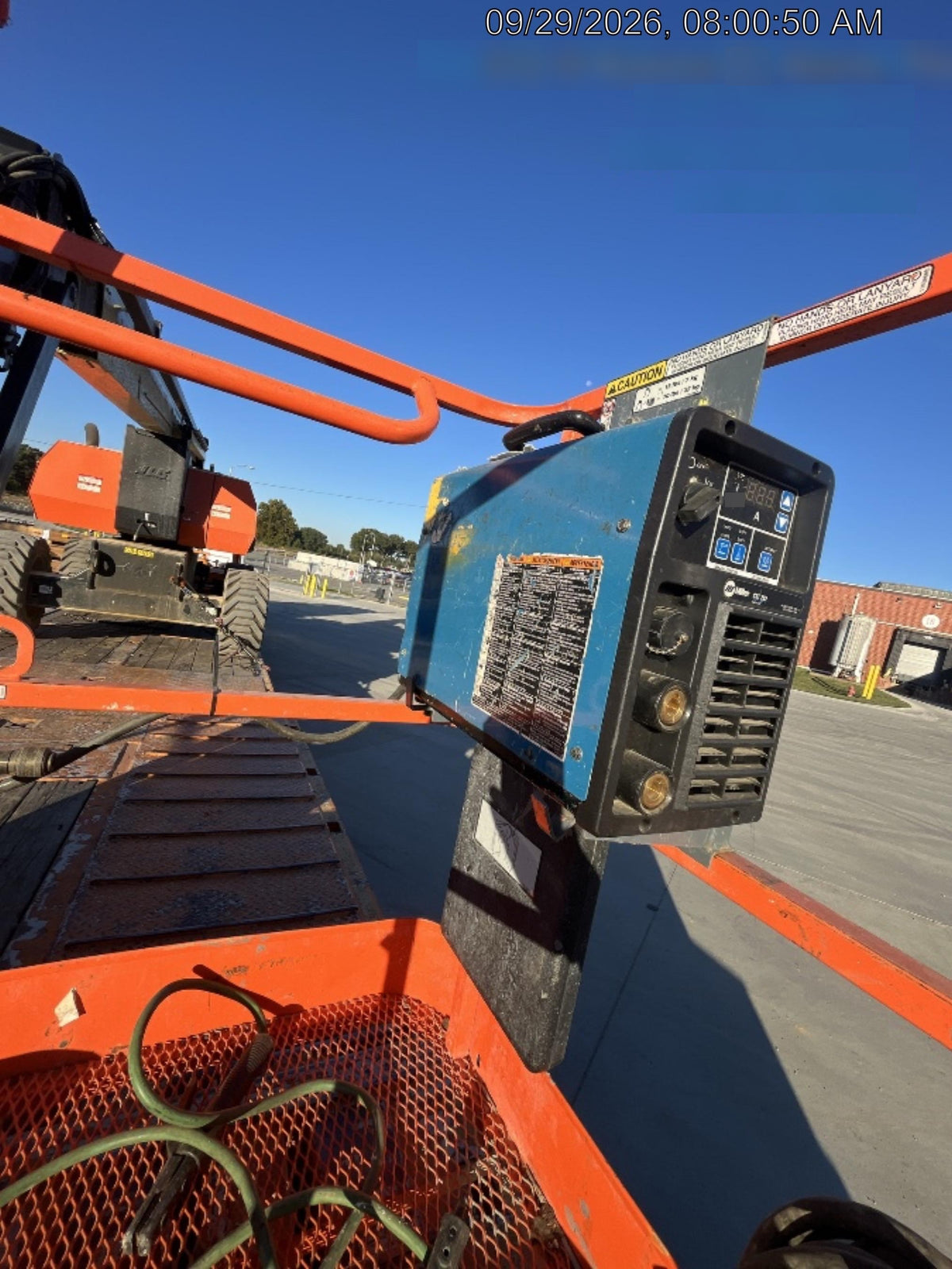 2025 JLG 800AJ