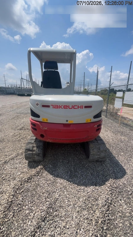 2022 TAKEUCHI TB250-2R