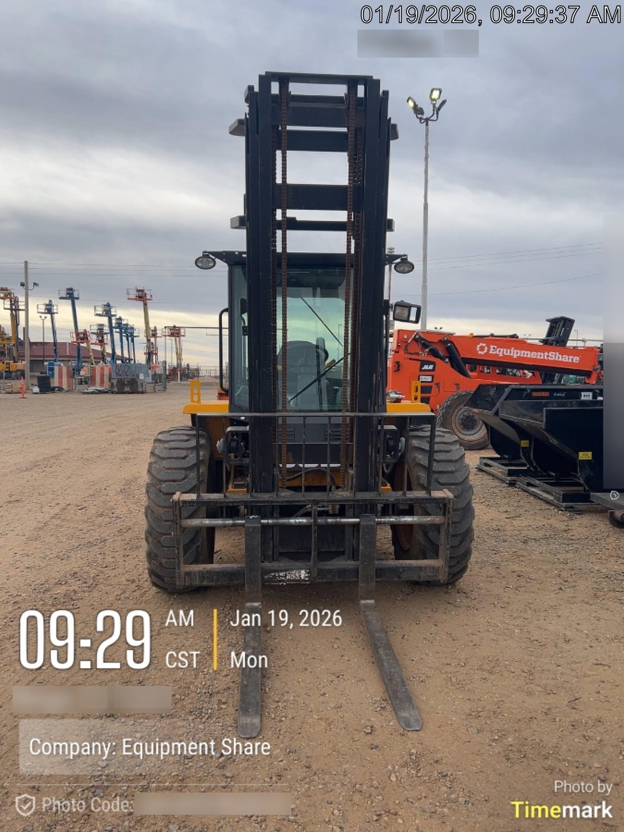 2025 JCB 930-4