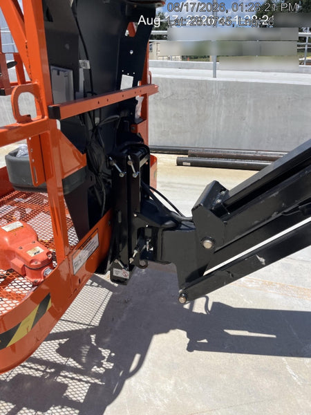 2024 JLG E450AJ