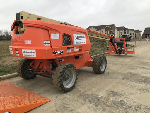 2019 JLG 660SJ