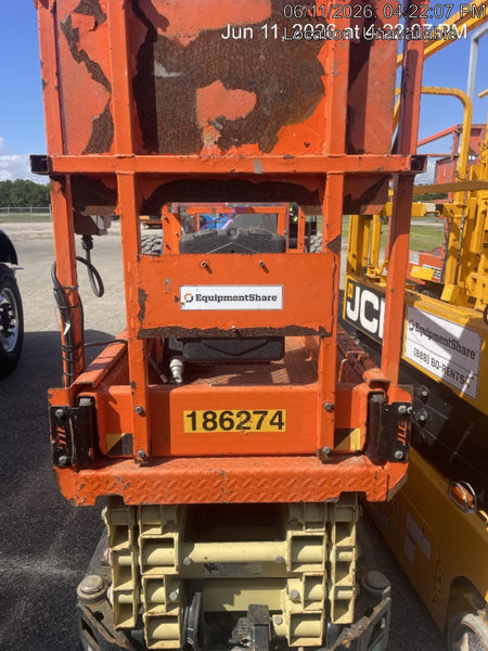 2021 JLG ES1932