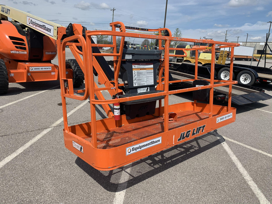 2021 JLG 600AJ