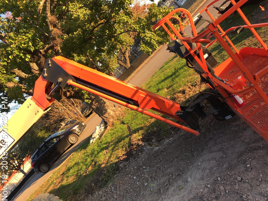 2019 JLG 460SJ