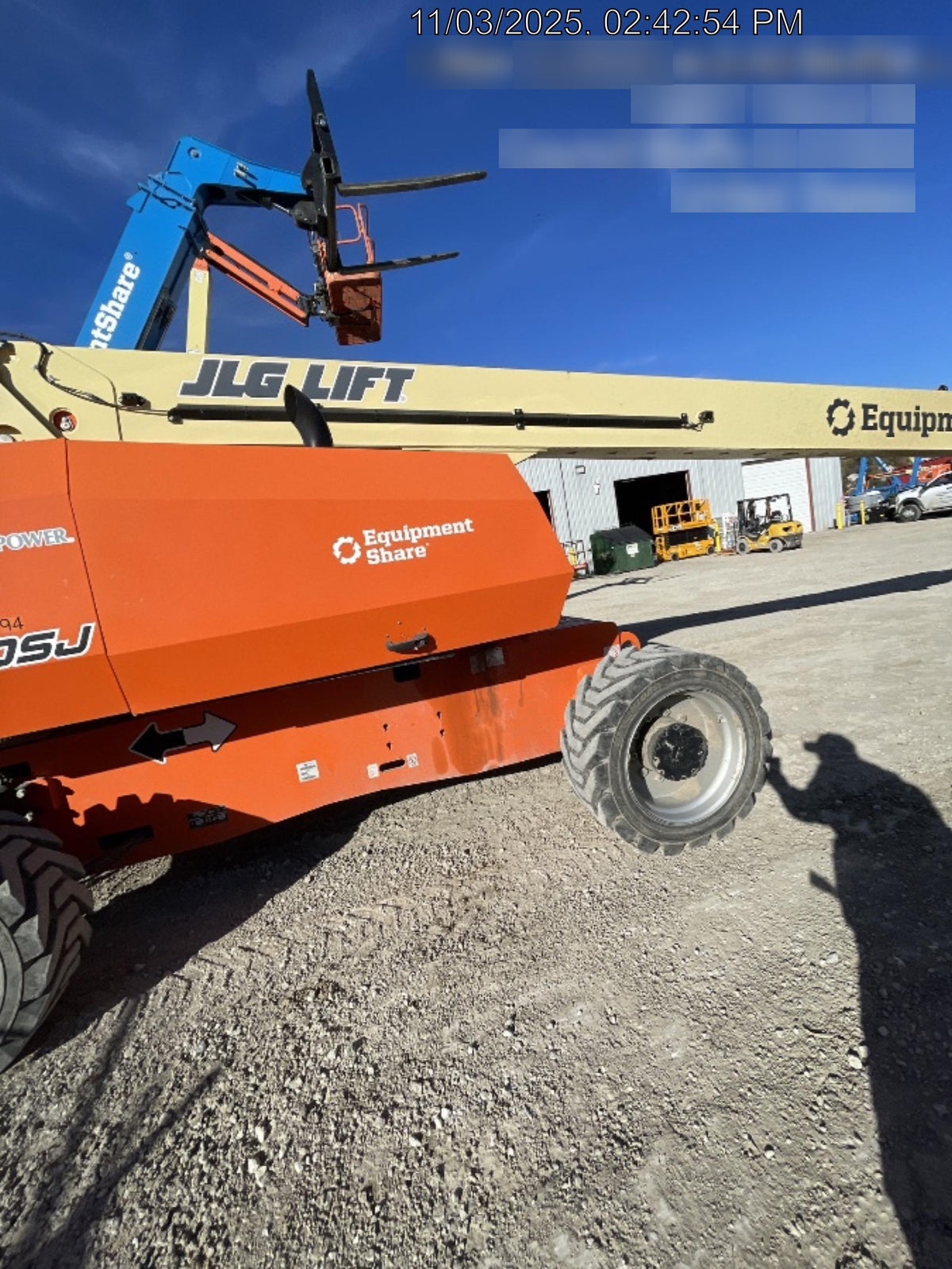 2023 JLG 860SJ