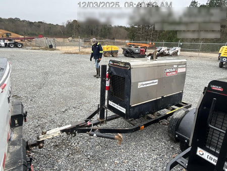 2019 Lincoln Electric Vantage 322 Welder Ready-Pak 3, Two wheel trailer, Fender and Light kit, Cable Rack