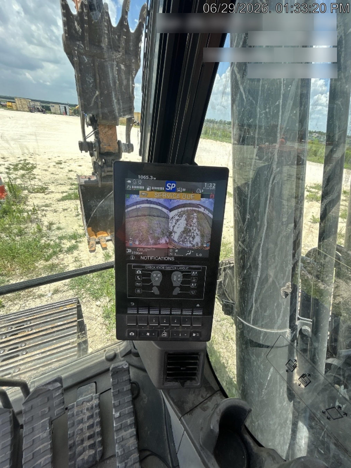 2023 CASE CX260E