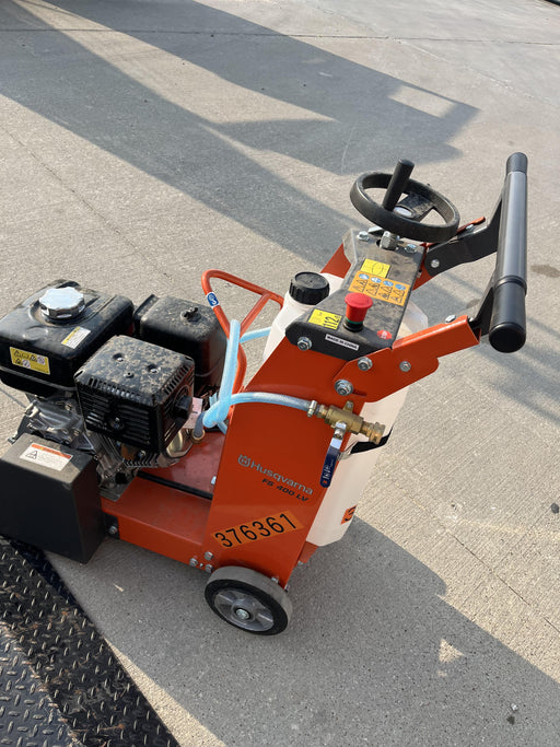 2023 HUSQVARNA FS400