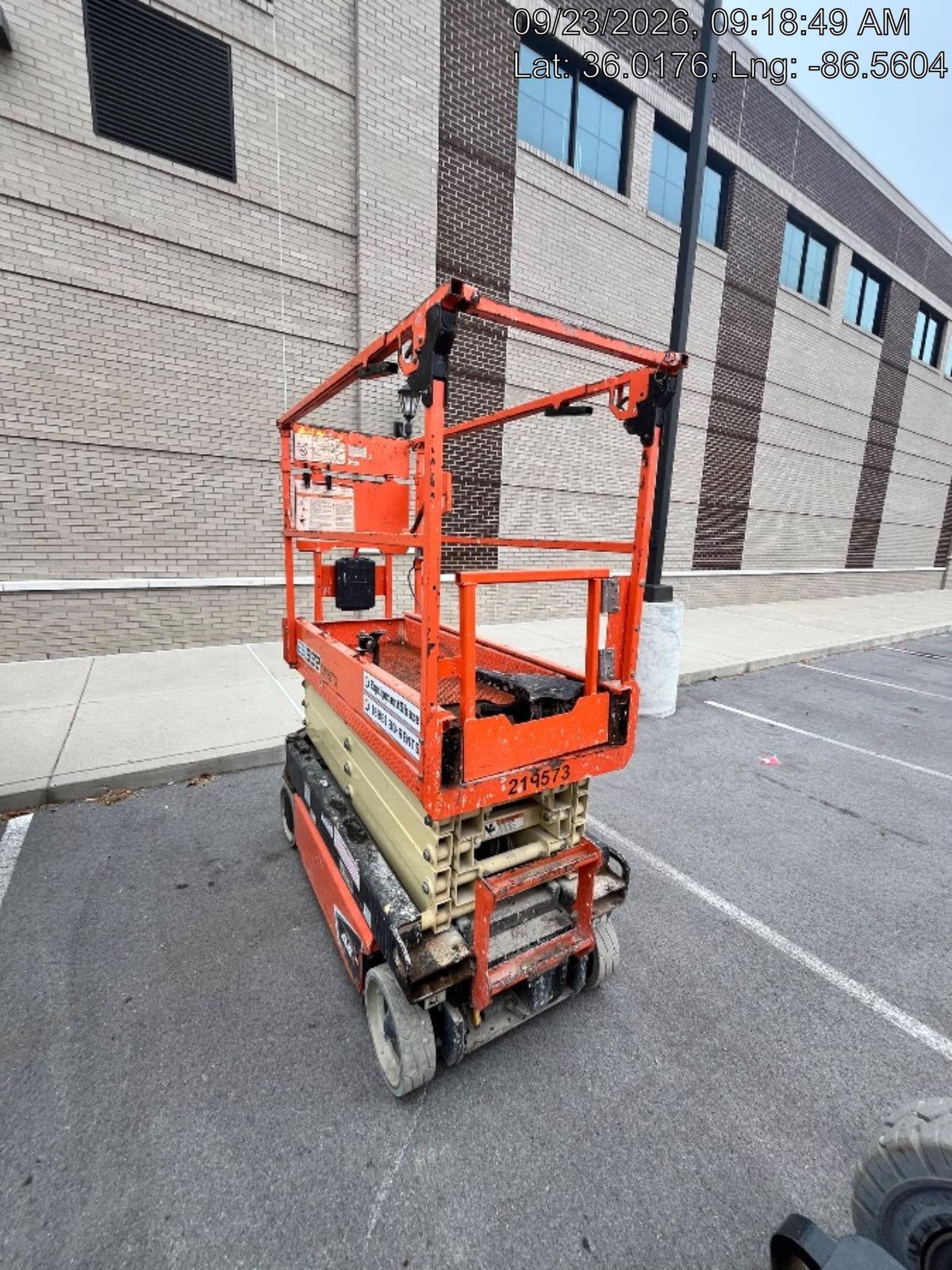 2022 JLG ES1932