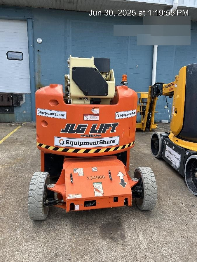 2021 JLG E400AJP Narrow