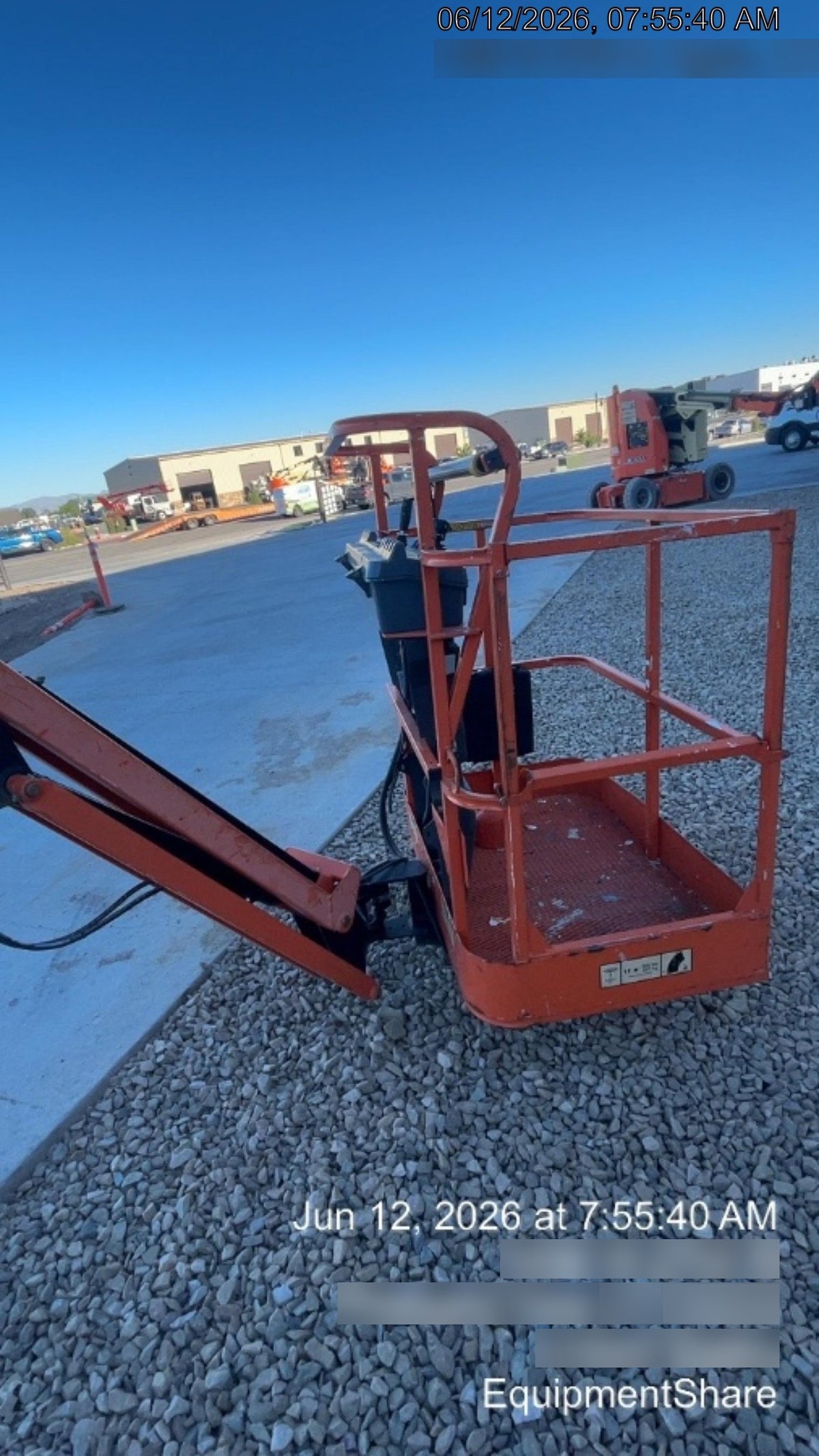 2019 JLG E400AJPN