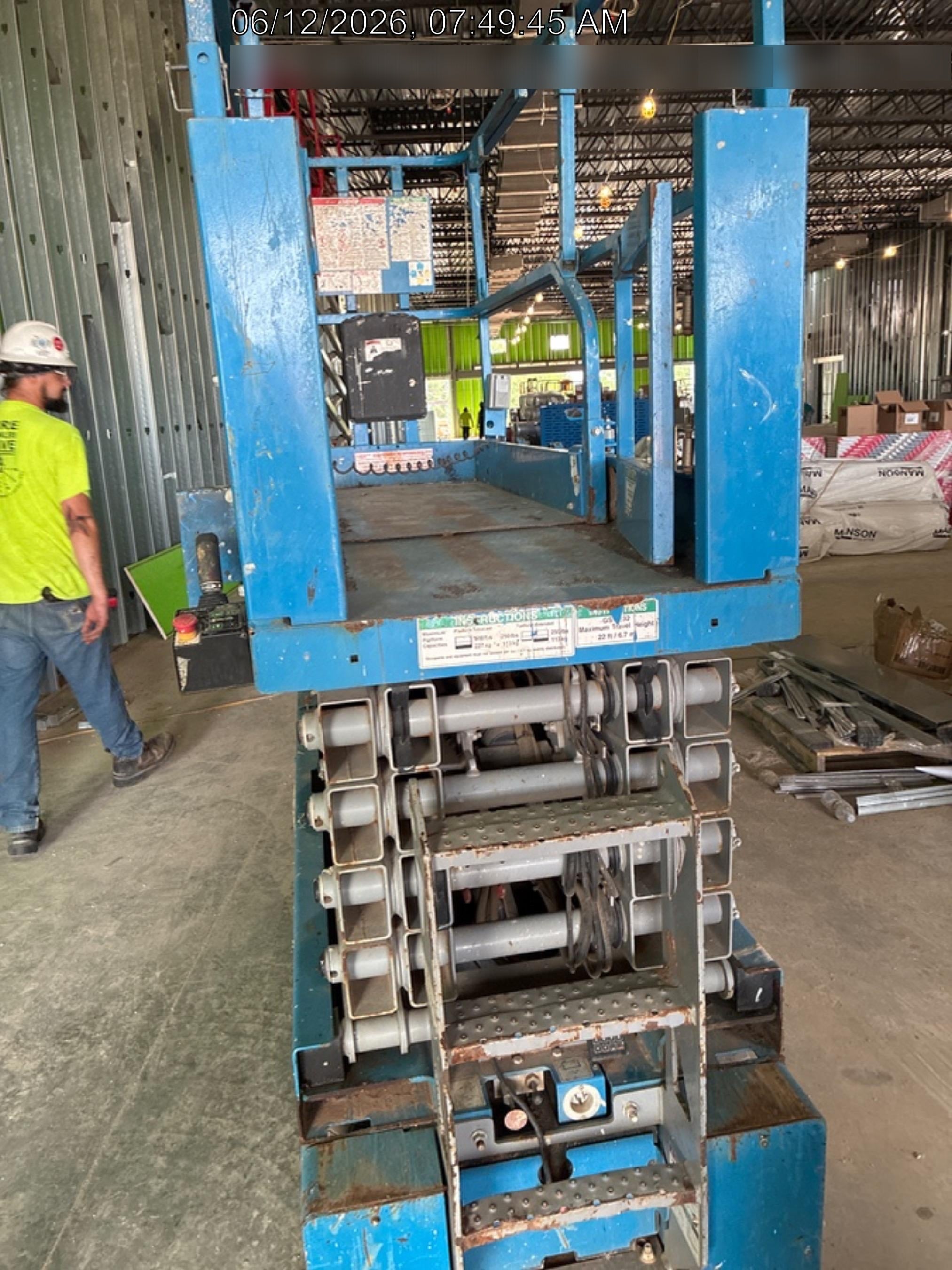 2018 Genie GS-3232 Genie GS3232 Lift w/Folding Rails and Swing Gate