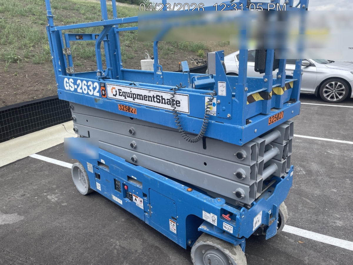 2023 GENIE GS-2632