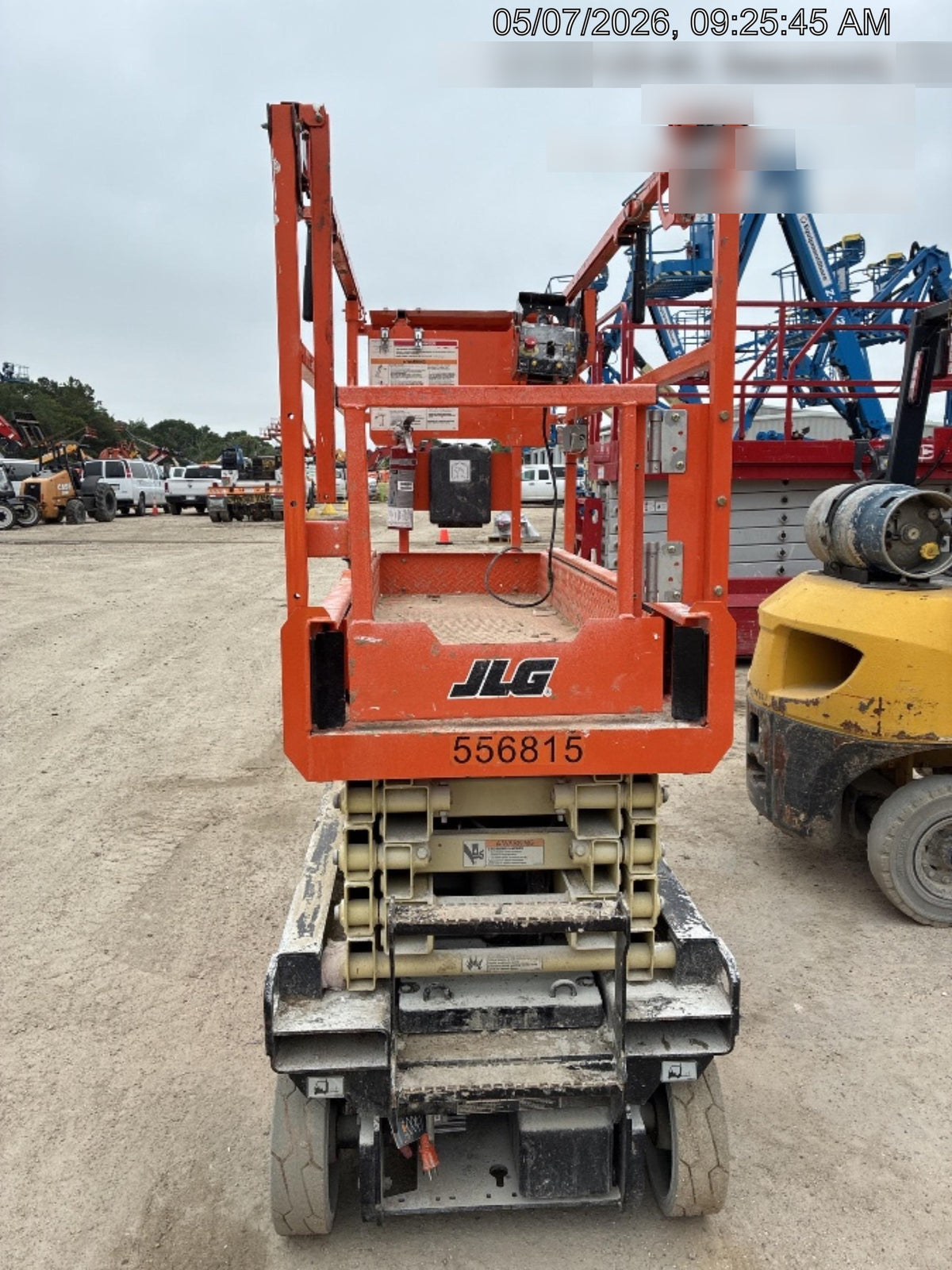 2025 JLG ES1932