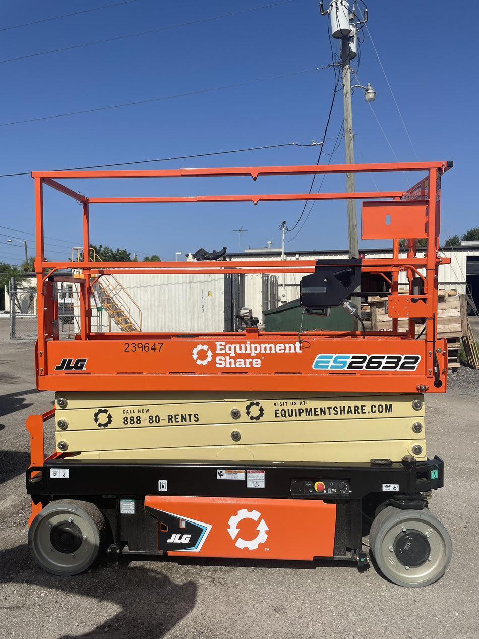 2022 JLG ES2632