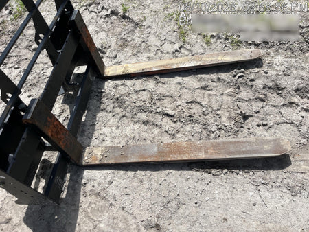 2026 ARROW MATERIAL HANDLING 72" Pallet Forks - Arrow