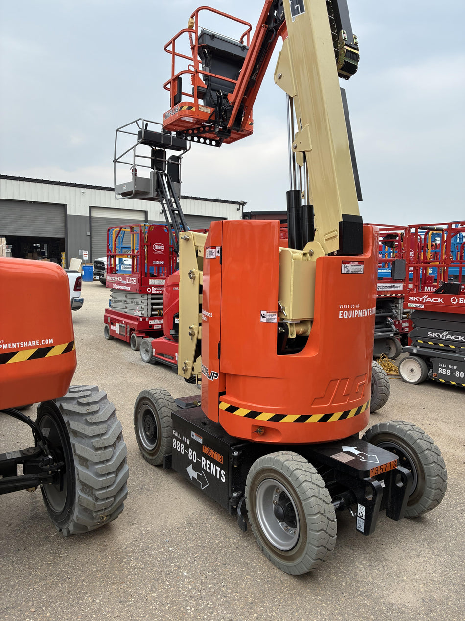 2026 JLG E300AJP