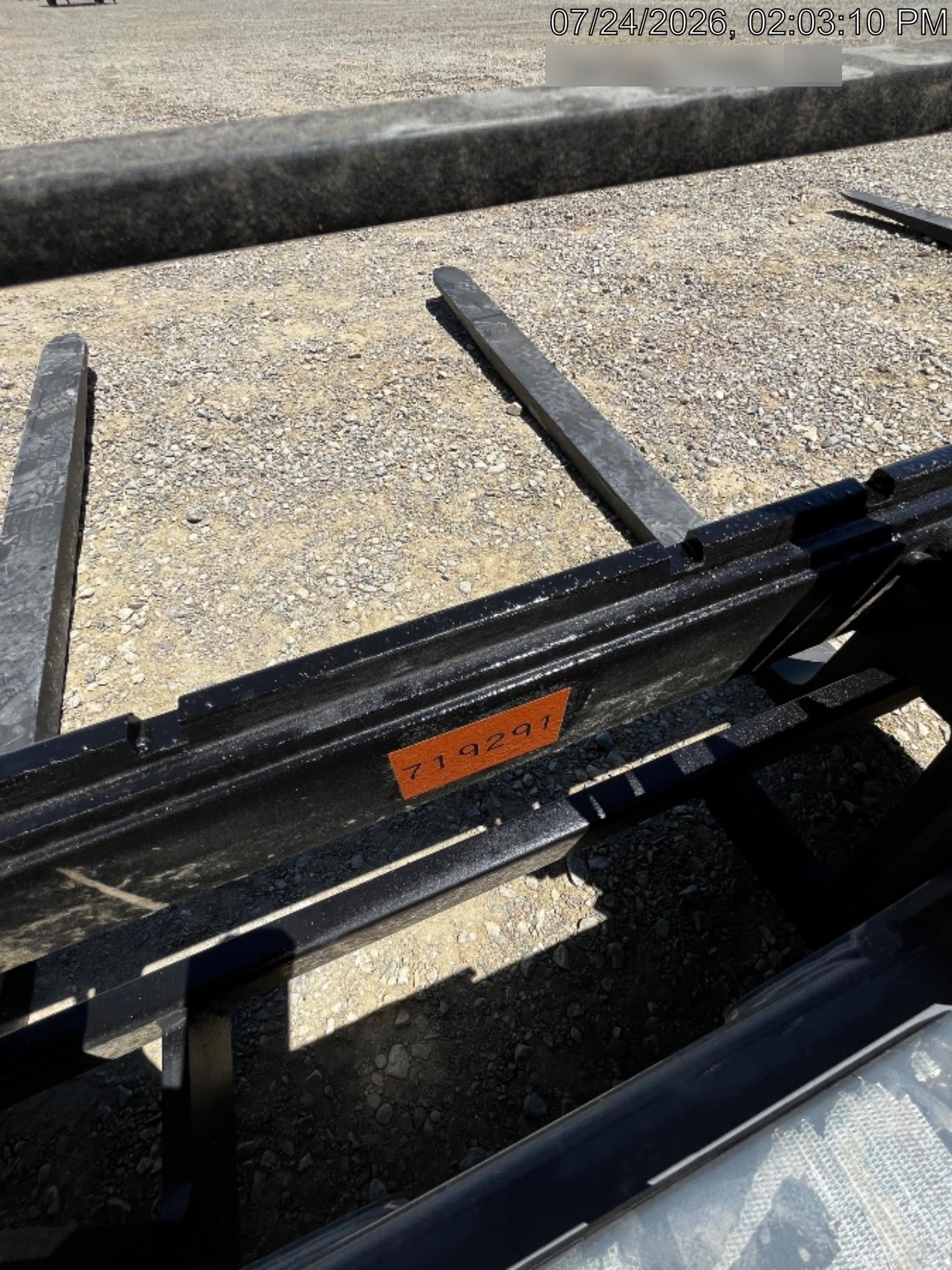 2026 ARROW MATERIAL HANDLING 72" Pallet Forks - Arrow