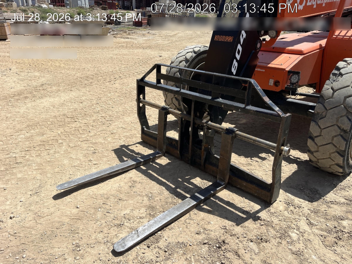 2023 SKYTRAK 8042