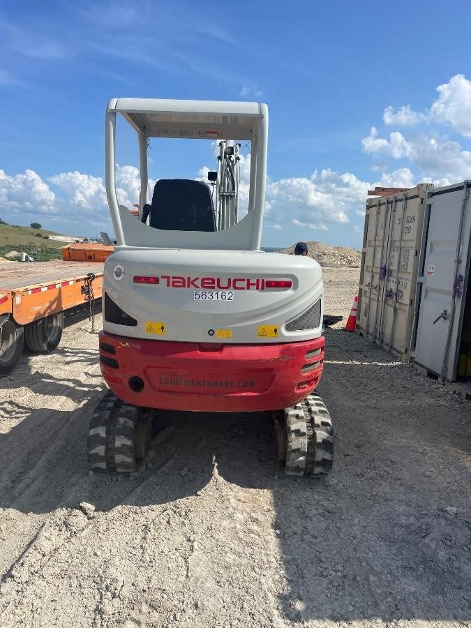 2025 TAKEUCHI TB235-2R