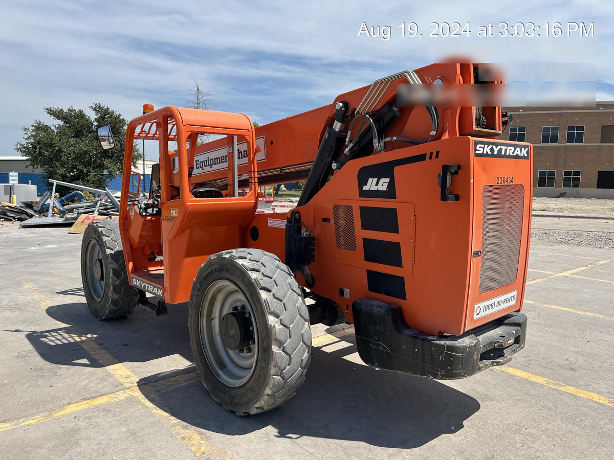 2022 SKYTRAK 8042