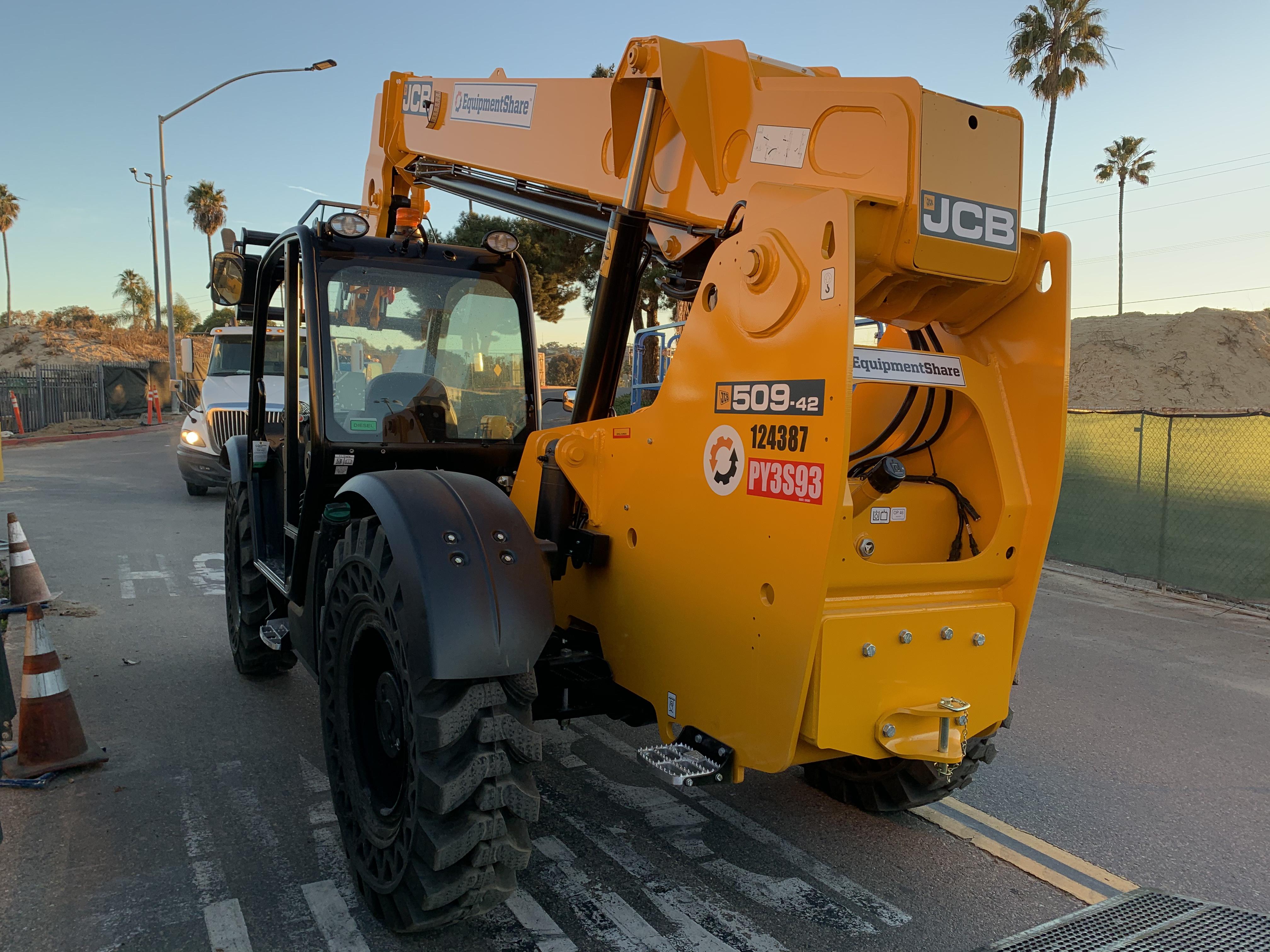 2021 JCB 509-42