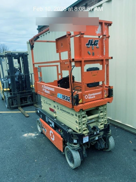 2022 JLG ES1932