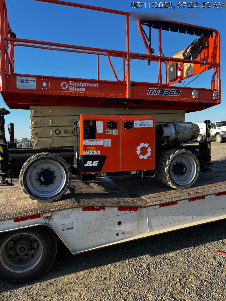 2022 JLG RT3369