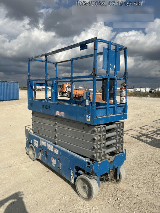 2017 Genie GS-3232 Standard