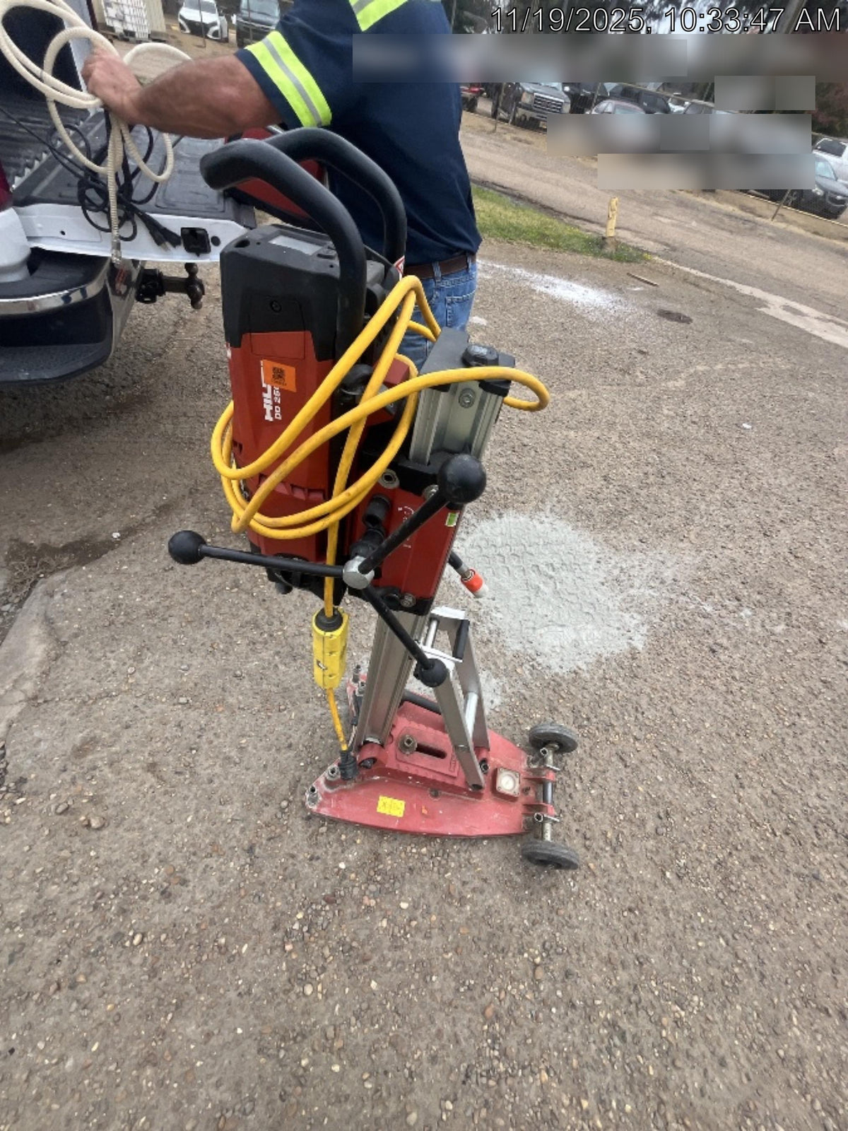 2023 HILTI DD250E