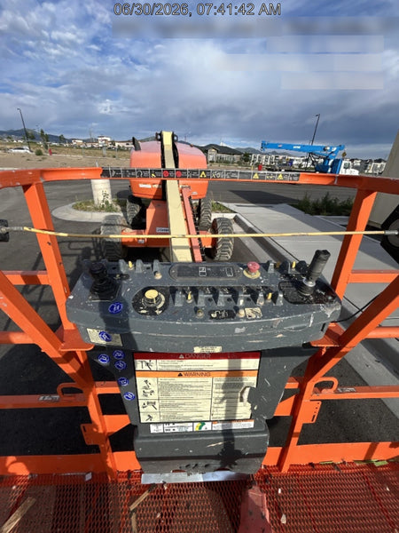 2019 JLG 400S