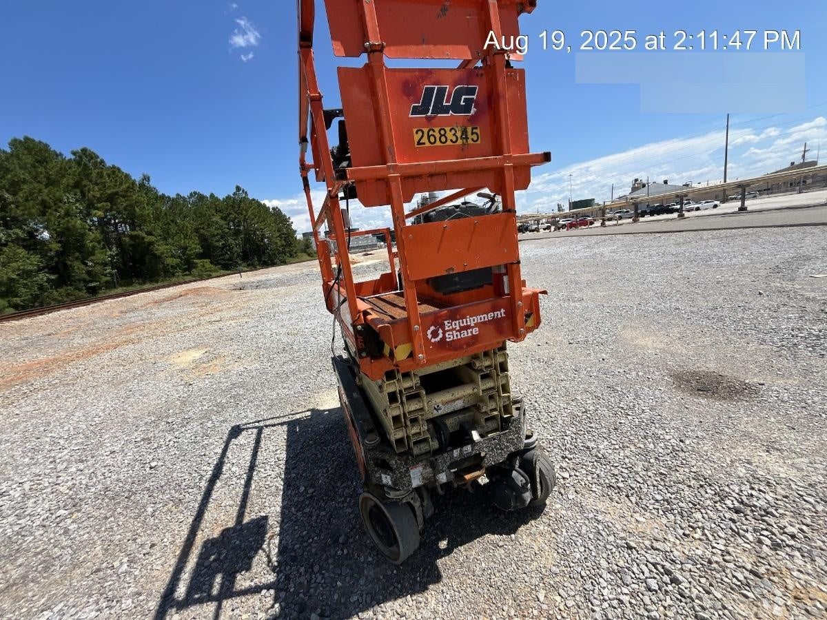 2022 JLG ES1932