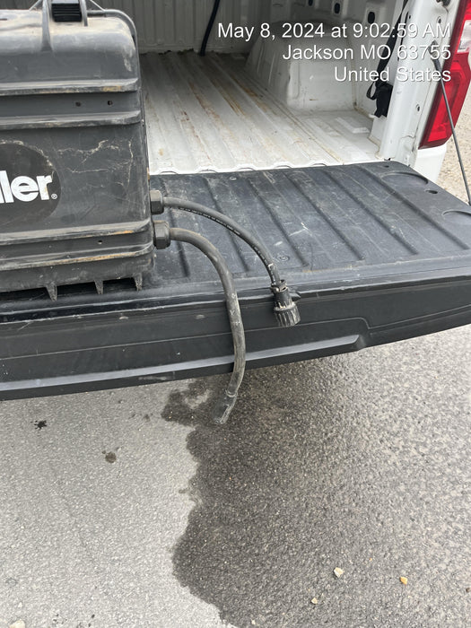 2021 MILLER ELECTRIC SUITCASE 12RC