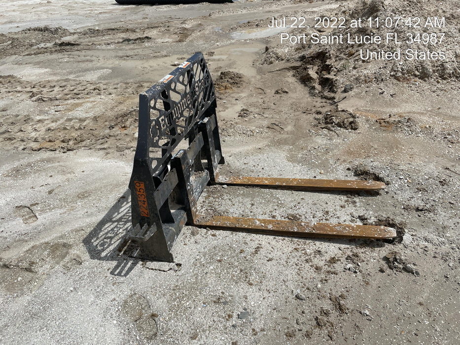 2022 PALADIN 48" Pallet Forks - Paladin