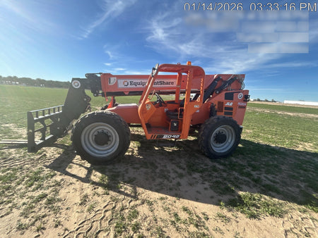 2021 SKYTRAK 8042