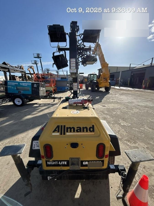 Allmand NLV3GR (4) LED Light Fixture 350W, 23' Vertical Mast, 3kW Prime, Towable, Deep Sea L401, Leveling Jacks, Yanmar T4F 5.8hp