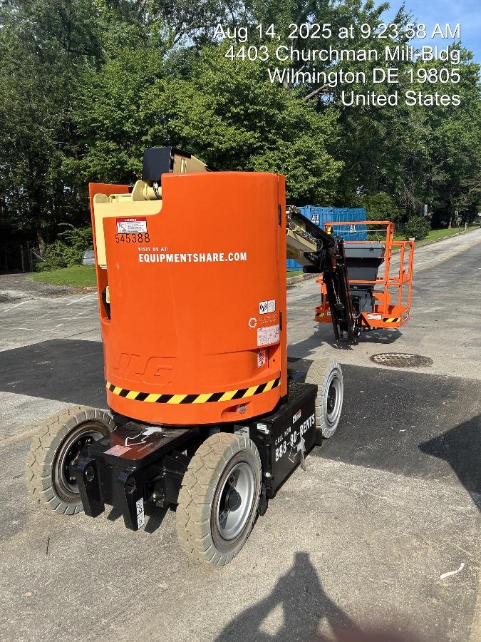 2025 JLG E300AJP