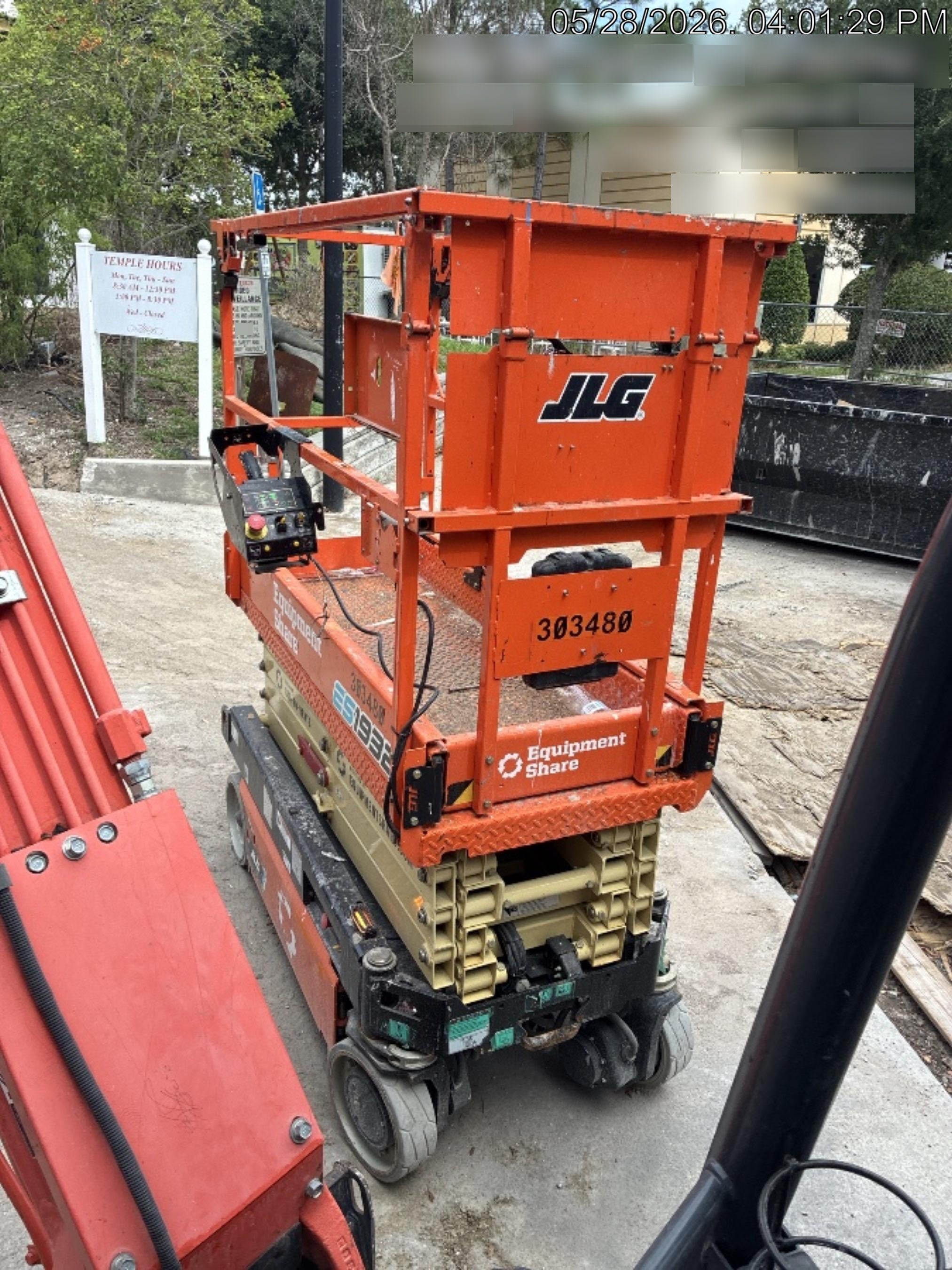 2023 JLG ES1932