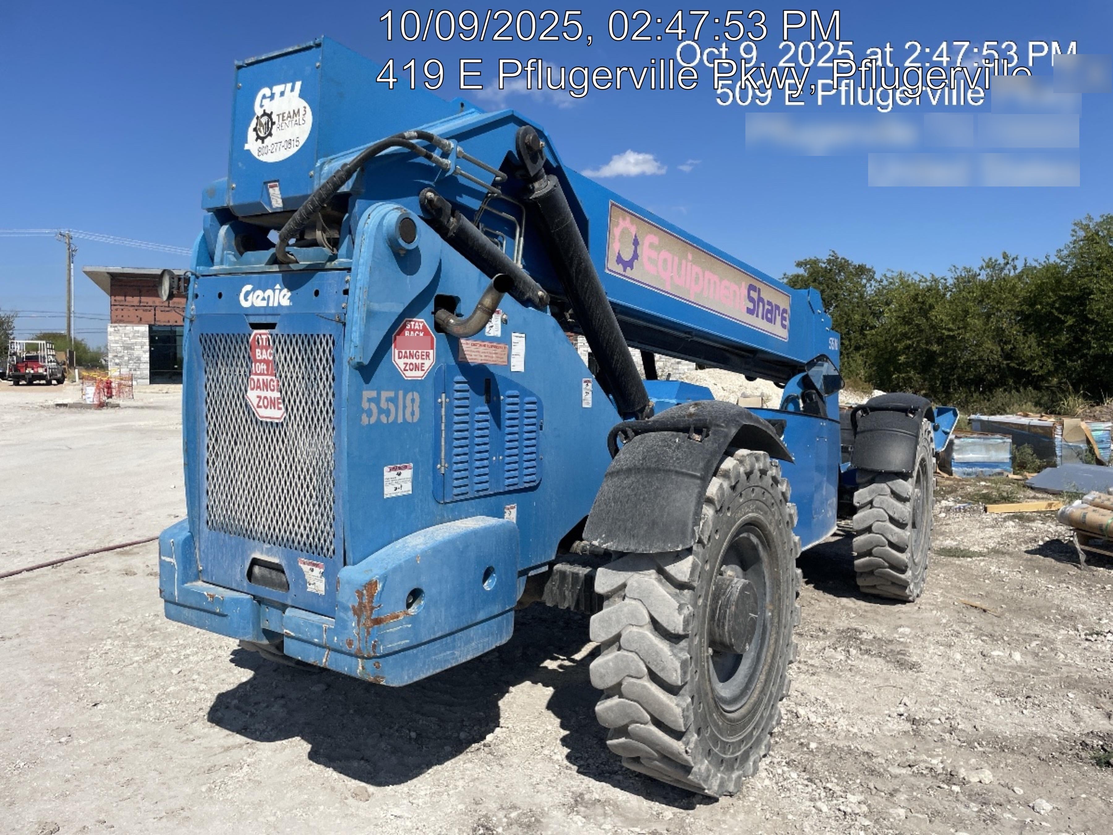 2017 GENIE GTH-1056