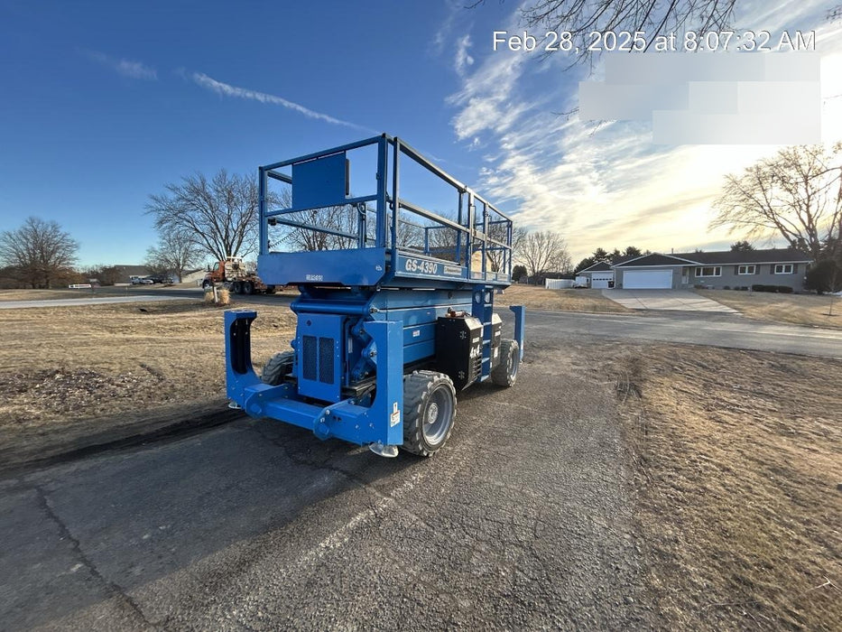2020 GENIE GS-4390 RT