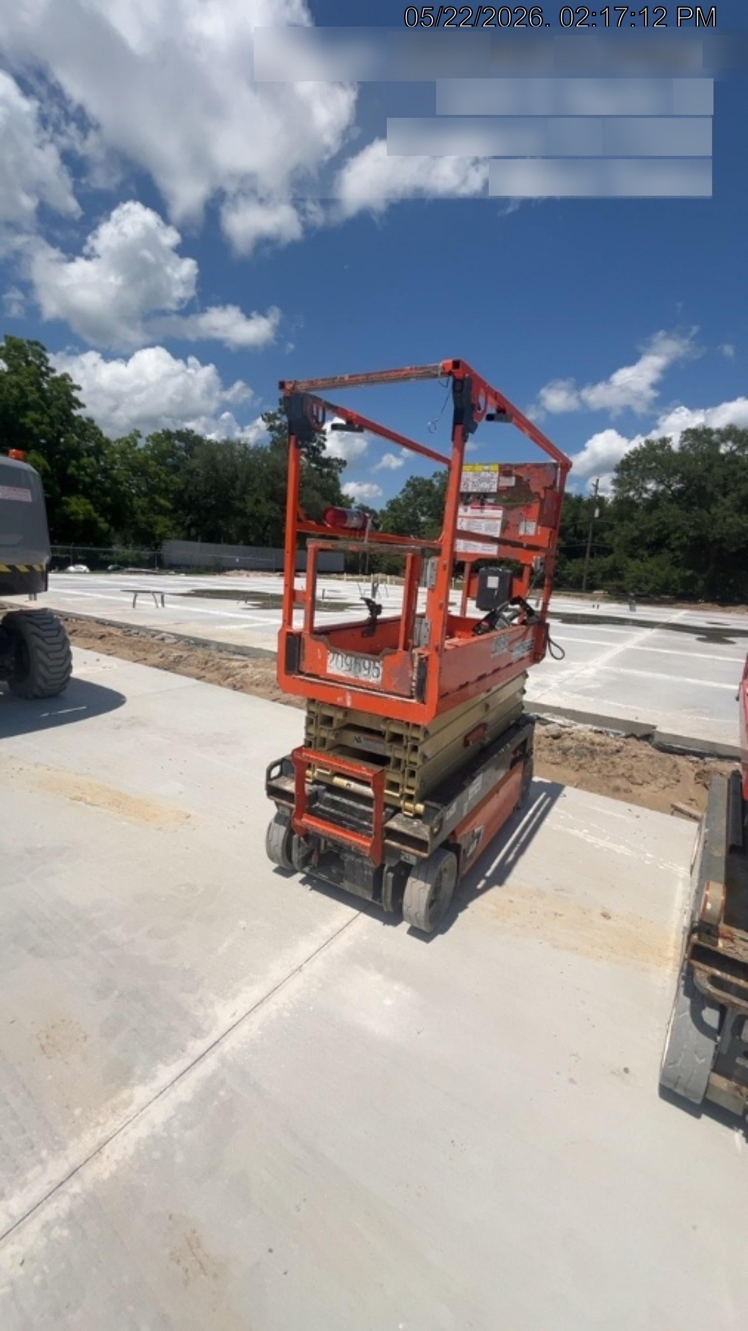 2022 JLG ES1932
