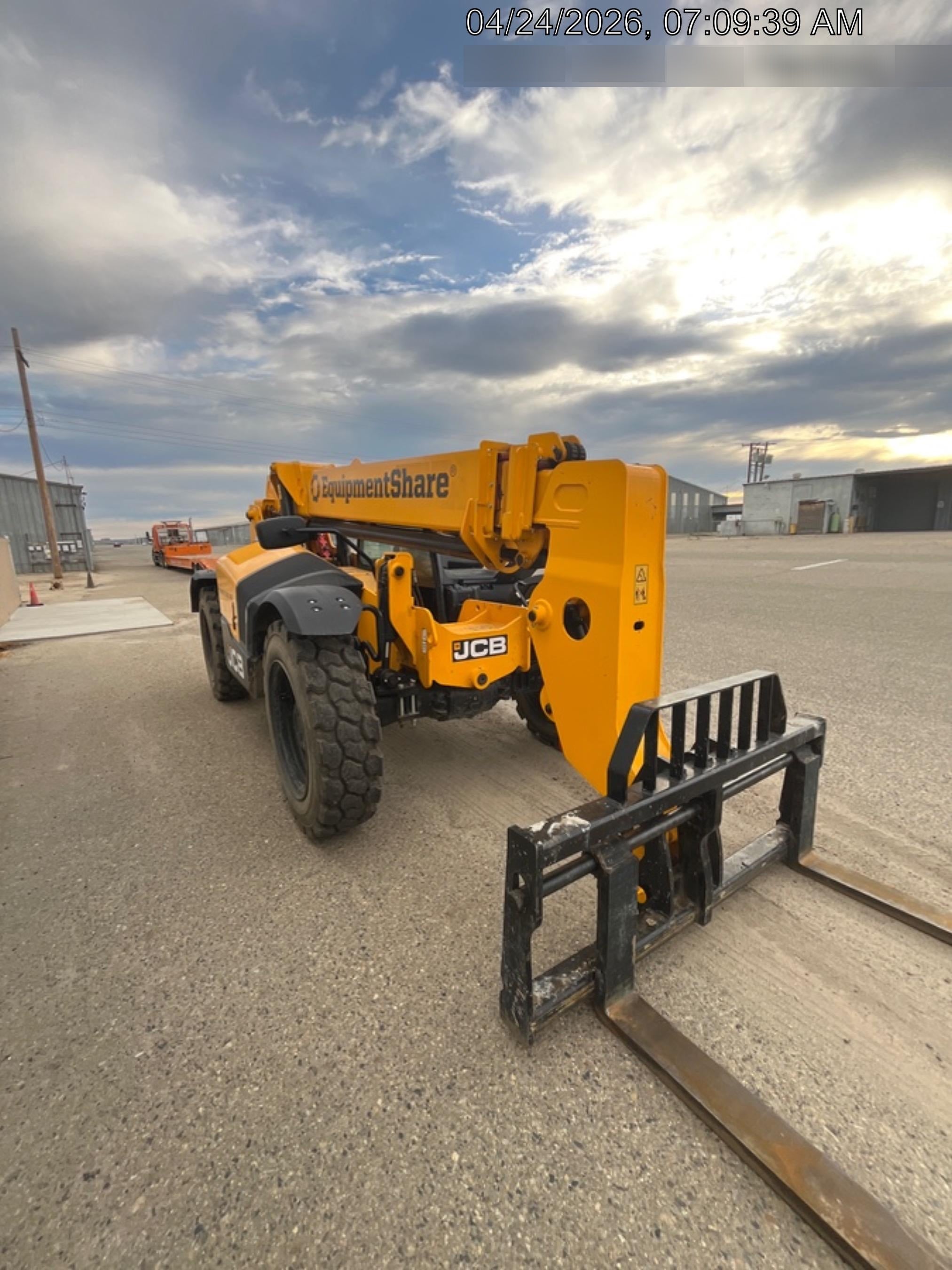 2025 JCB 509-42