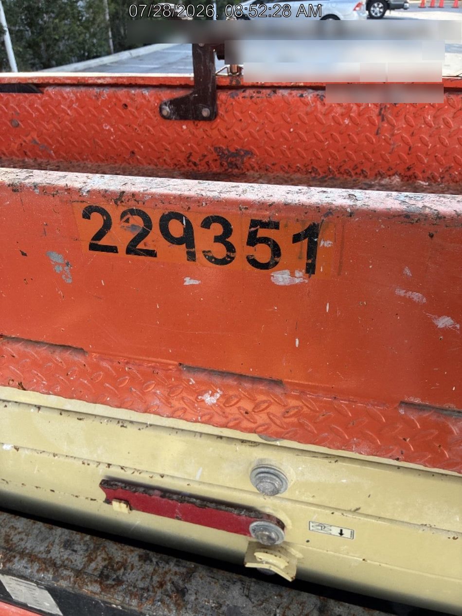 2022 JLG ES1932