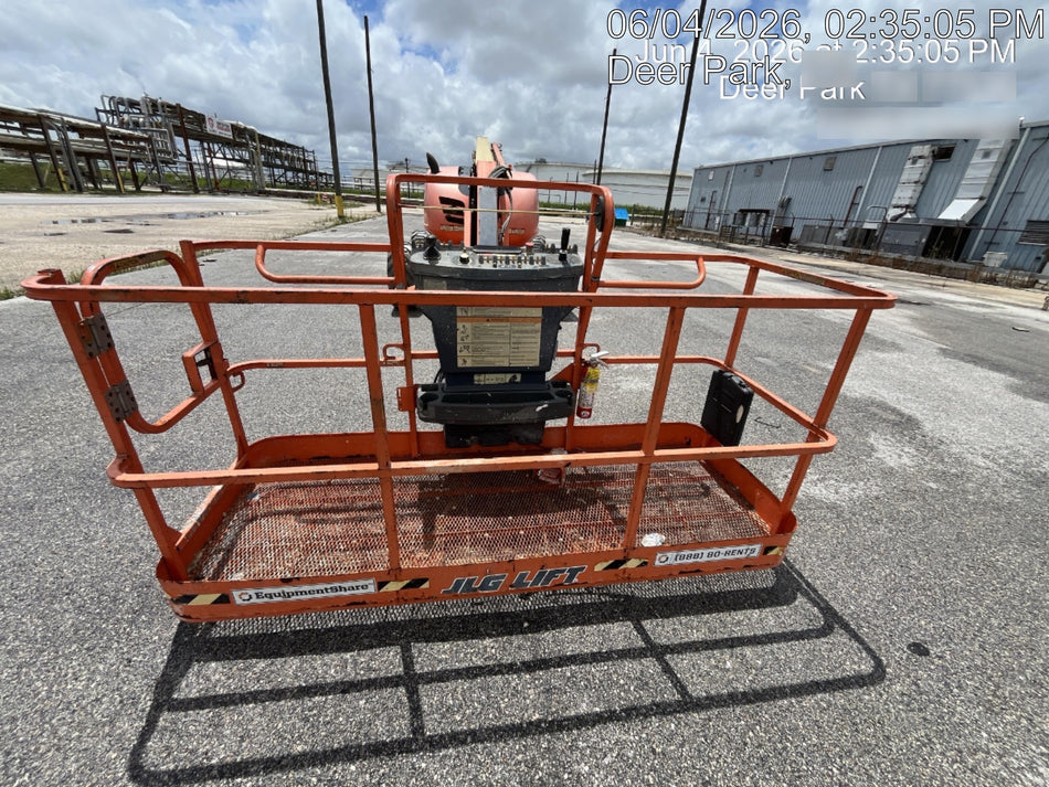 2021 JLG 600AJ