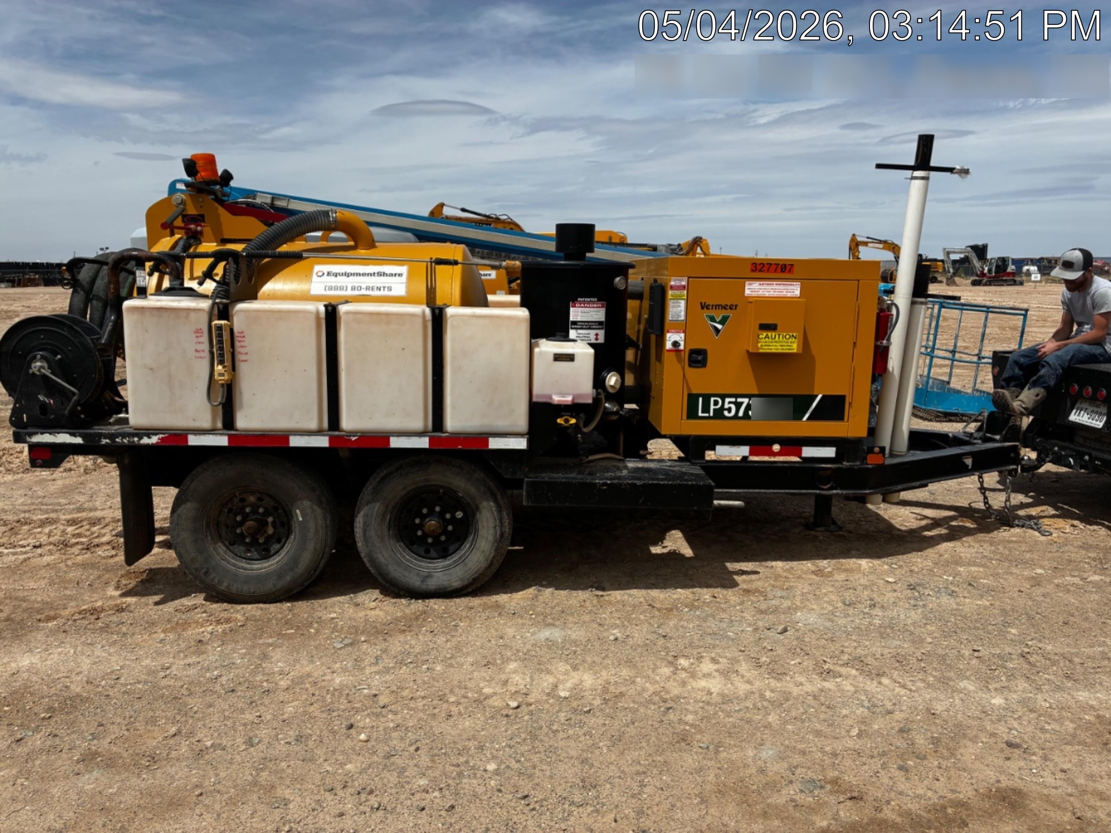 2023 VAC-TRON LP573XDT